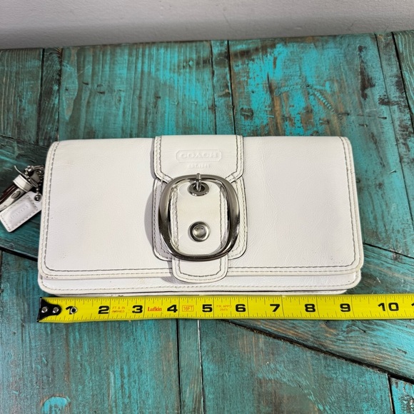 Coach White Patent Leather Clutch Wristlet Wallet - Picture 2 of 16